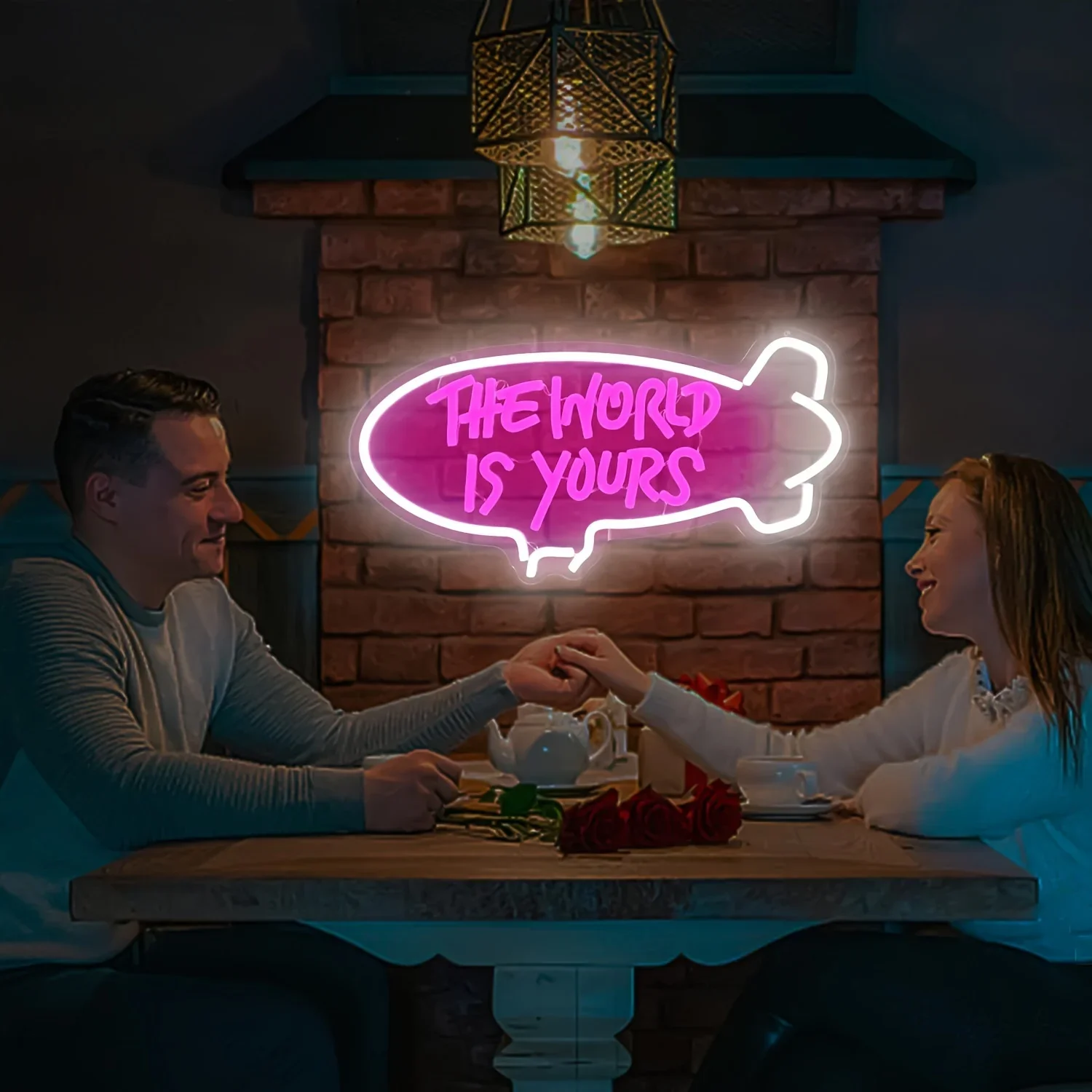 Insegna al Neon 'The World Is  - Outdoor Lighting For Your Home recensione e prezzo